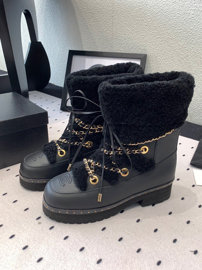 25 Classic snow boots