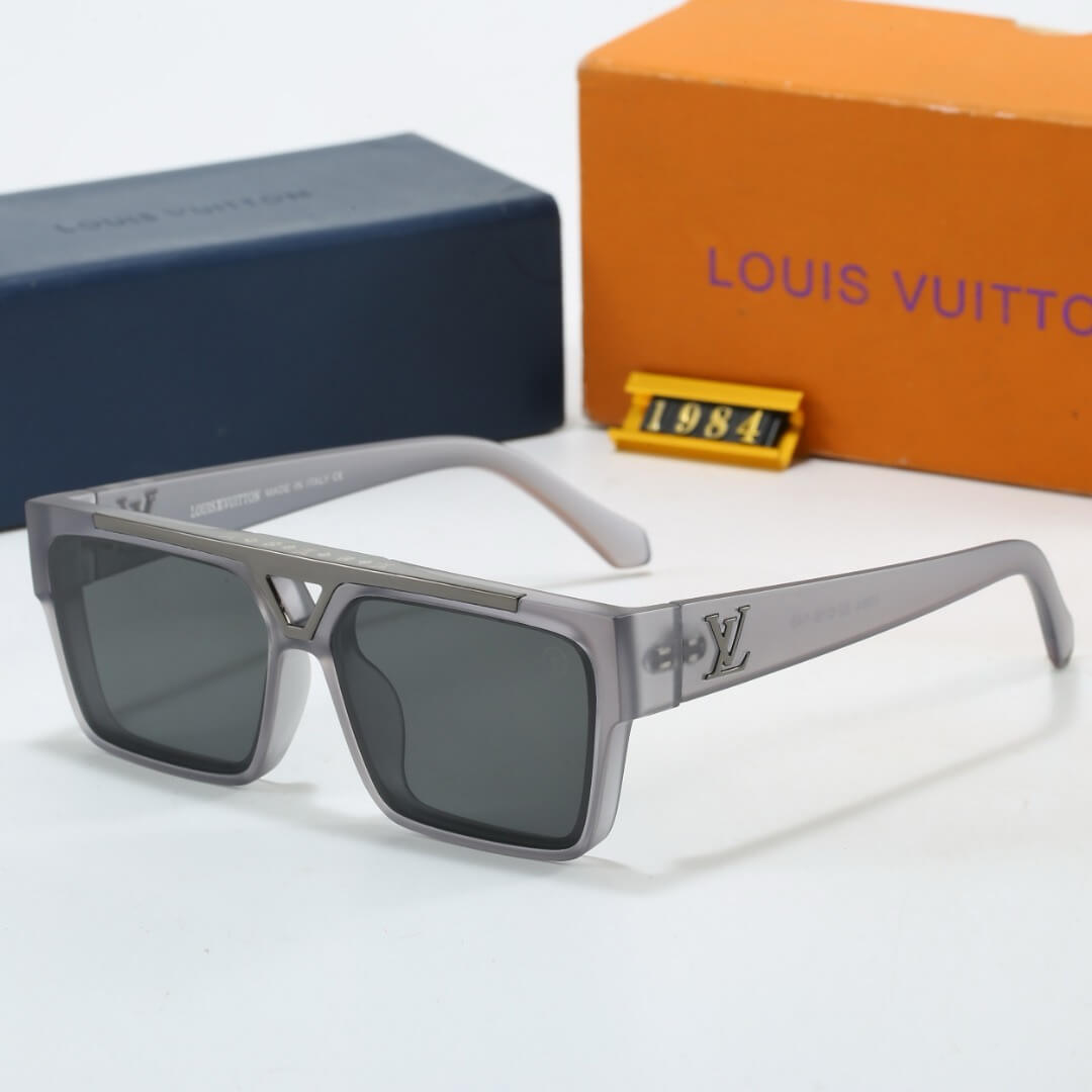 Sunglasses with Classic Side Pattern