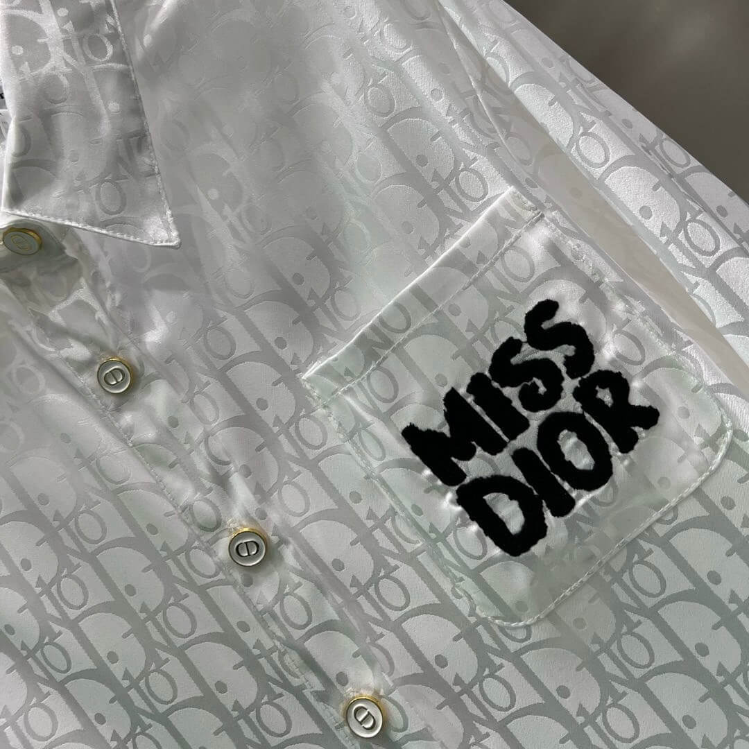 Fashionable Pearlescent Jacquard Fabric Letter Embroidery Shirt
