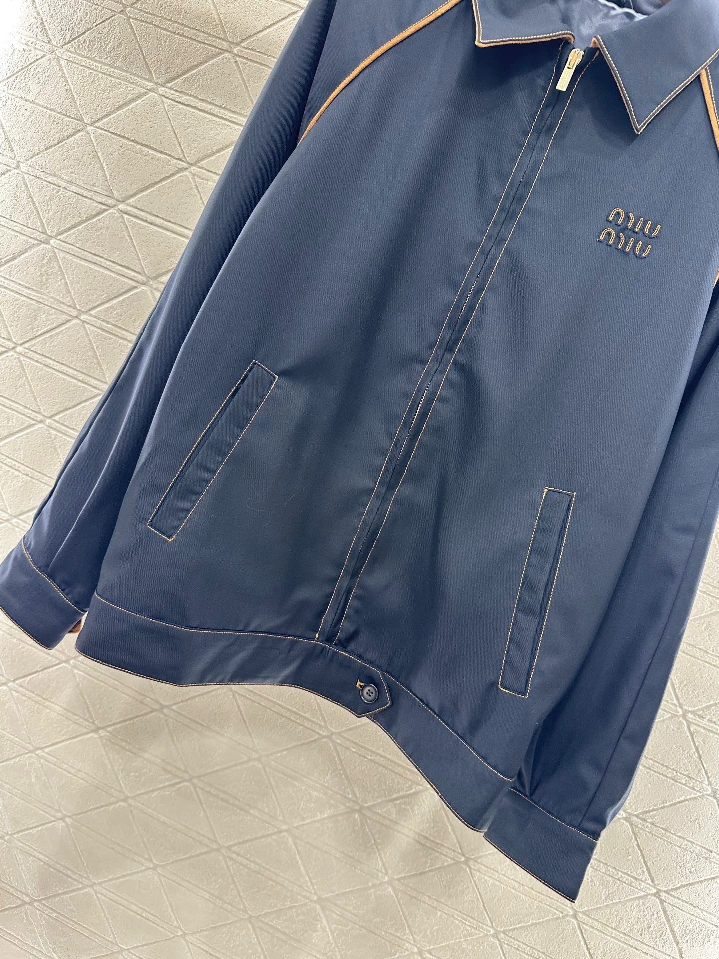 25SS contrast color silhouette jacket suit