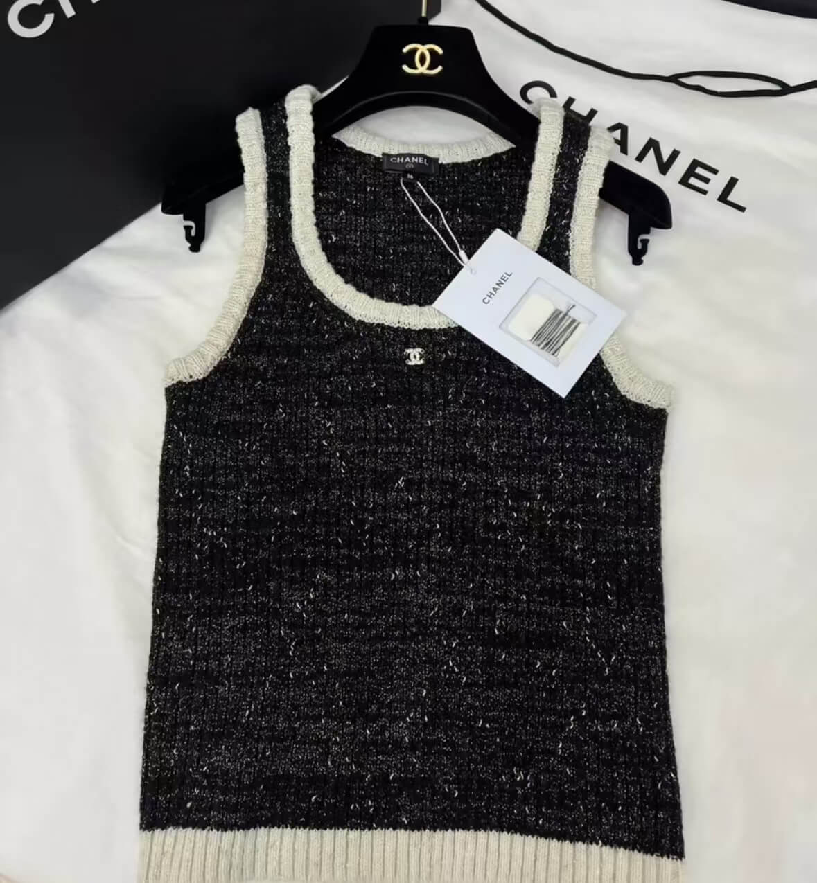 Minimalist Premium Textured Knit Vest