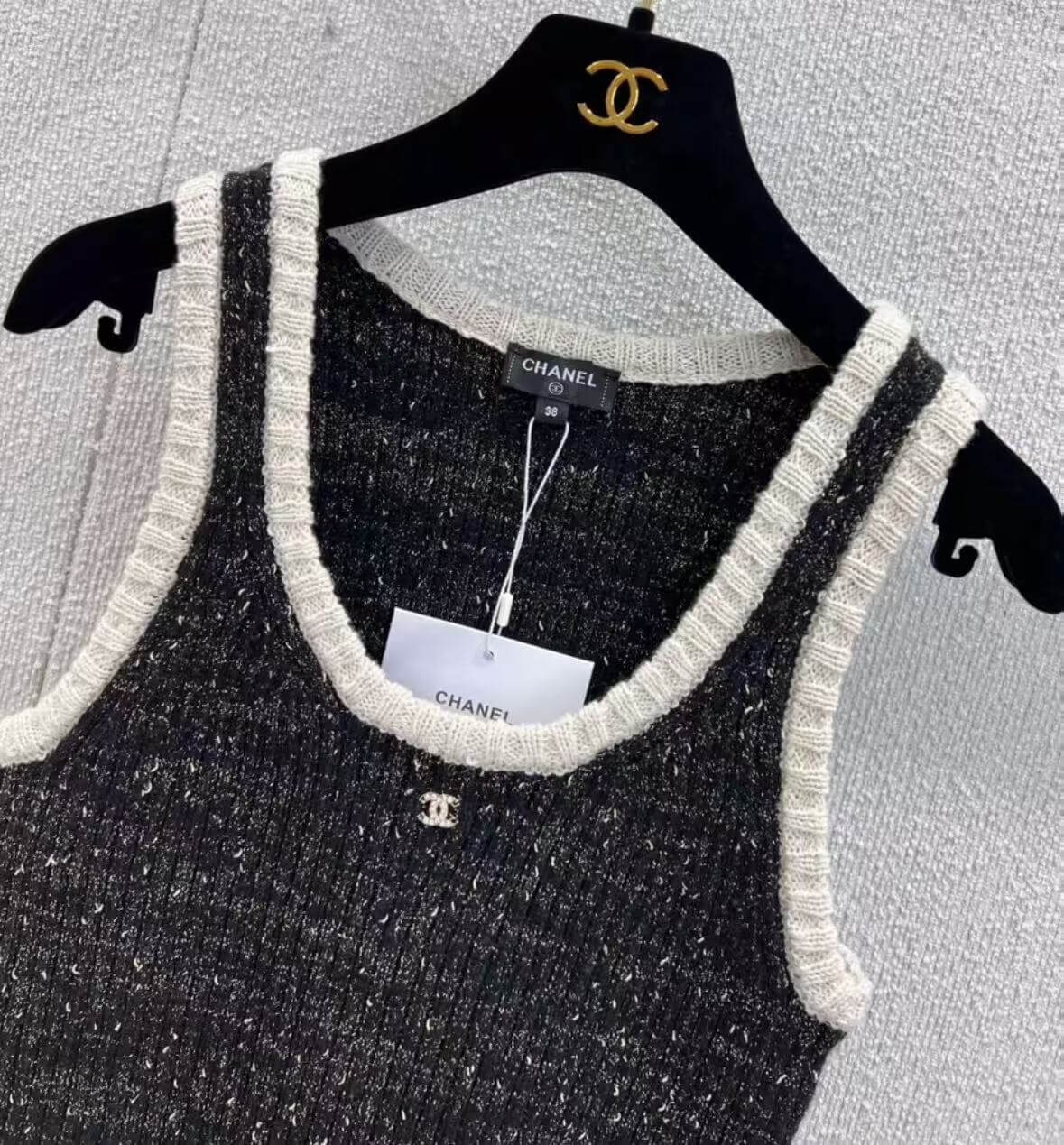 Minimalist Premium Textured Knit Vest