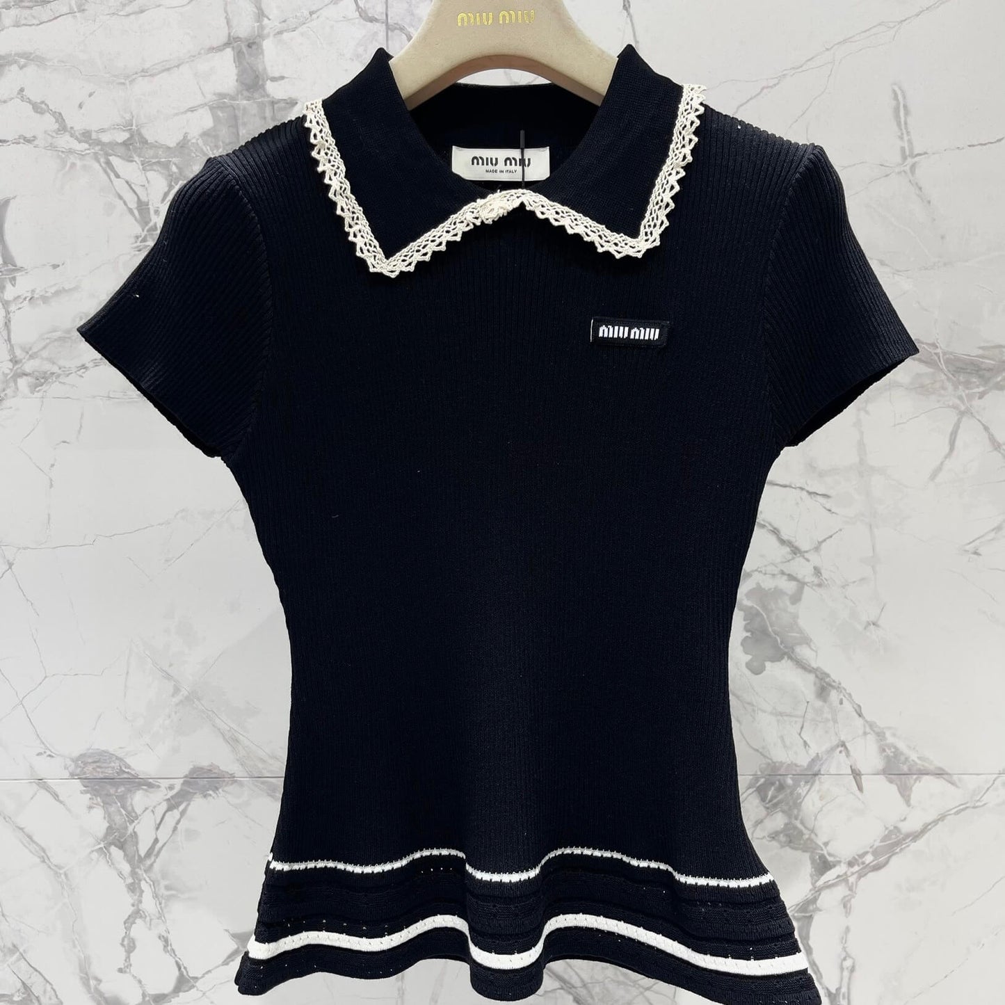 Sweet Color-Block Peter Pan Collar Knit Top