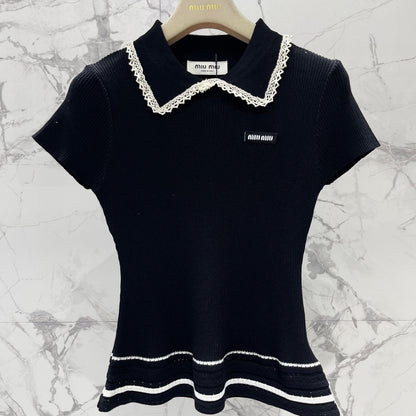 Sweet Color-Block Peter Pan Collar Knit Top