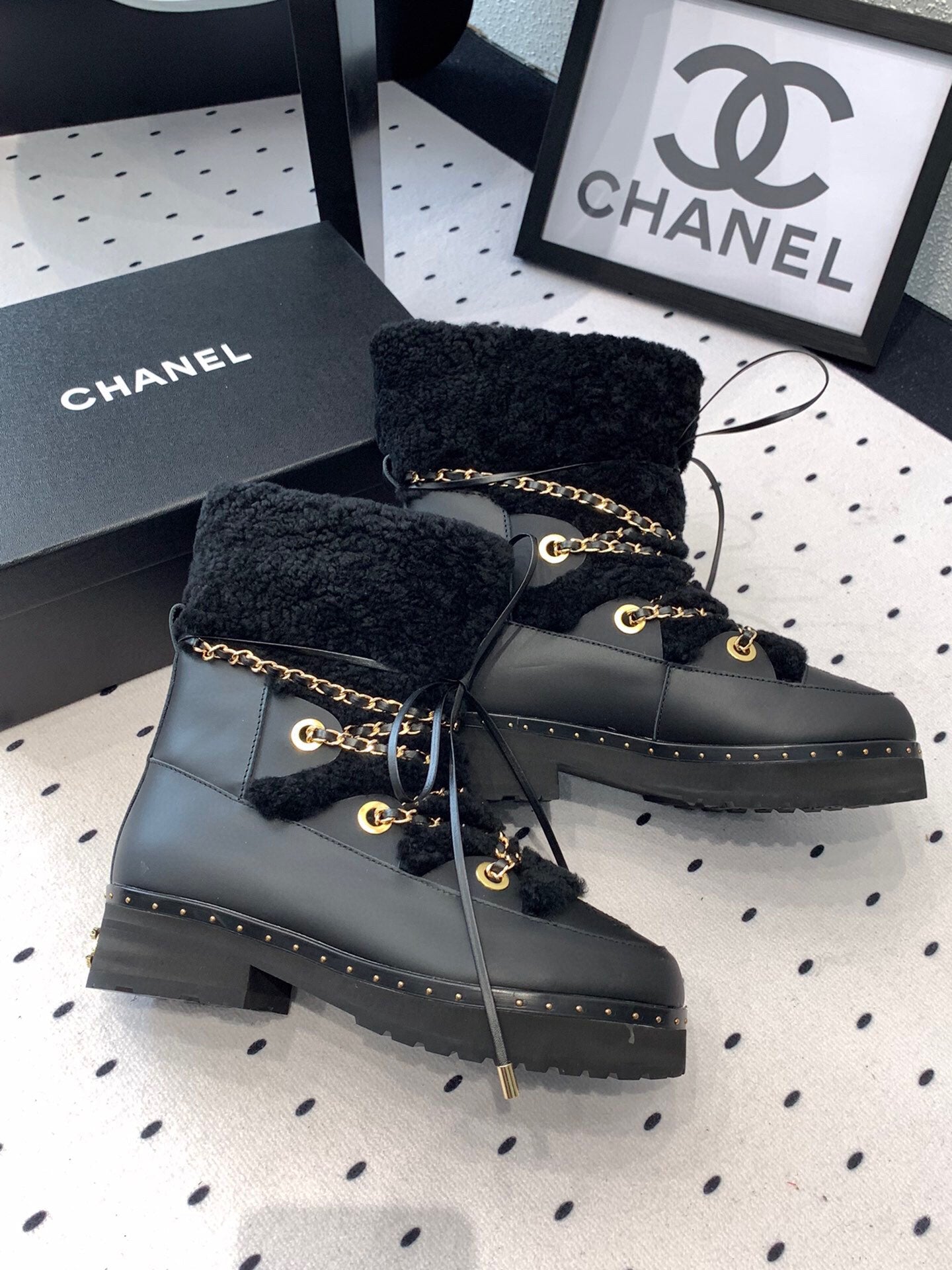 25 Classic snow boots