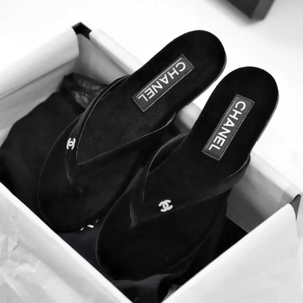 Casual Slim-Strap Velvet Flip-Flops