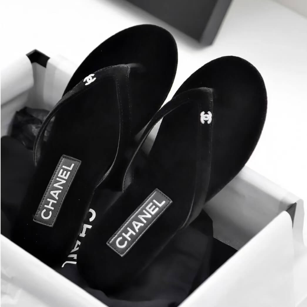 Casual Slim-Strap Velvet Flip-Flops