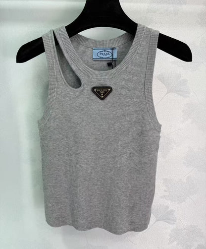 Classic Round-Neck Cut-Out Knit Vest