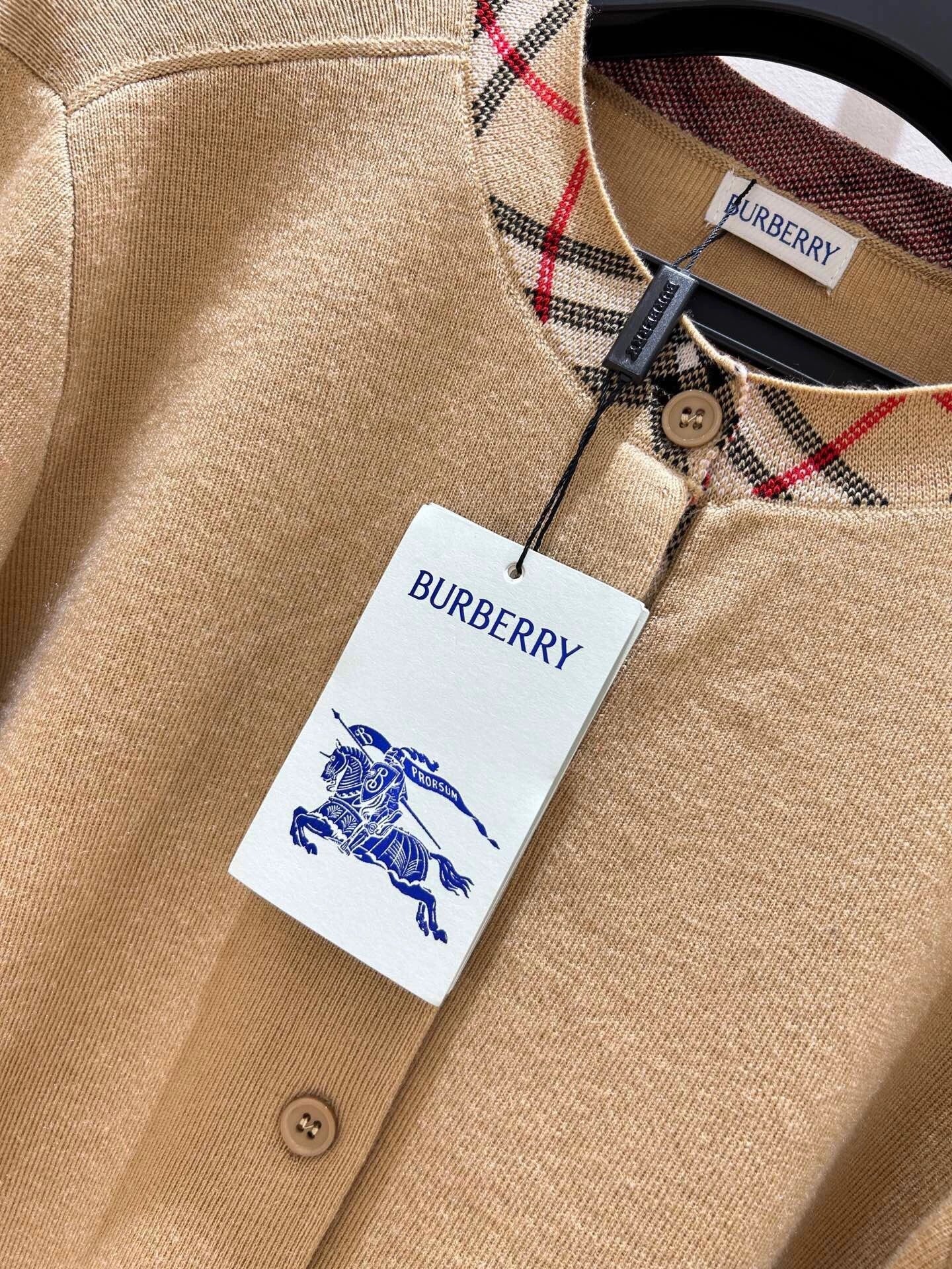 25 wool colorblock round neck knitted cardigan