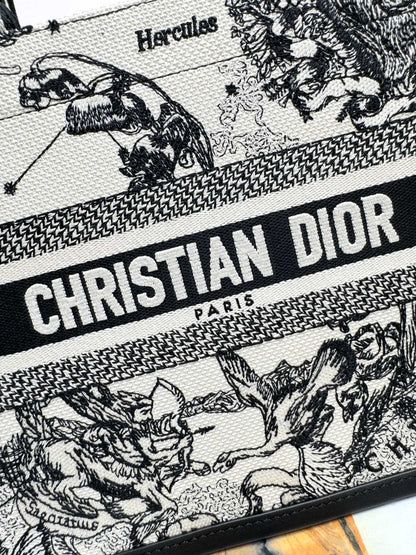 Embroidered Cowhide White Animal Small Crossbody Tote Bag