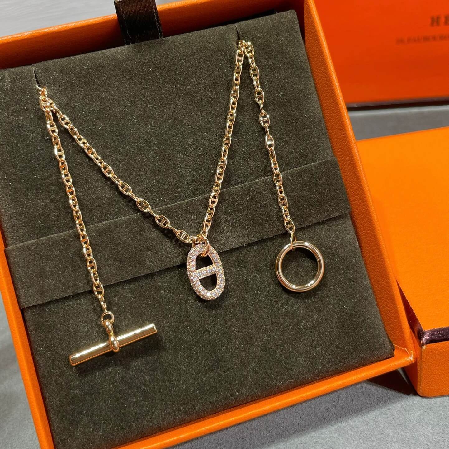 Classic Pig Nose Diamond Necklace