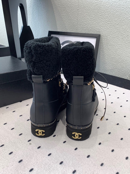 25 Classic snow boots