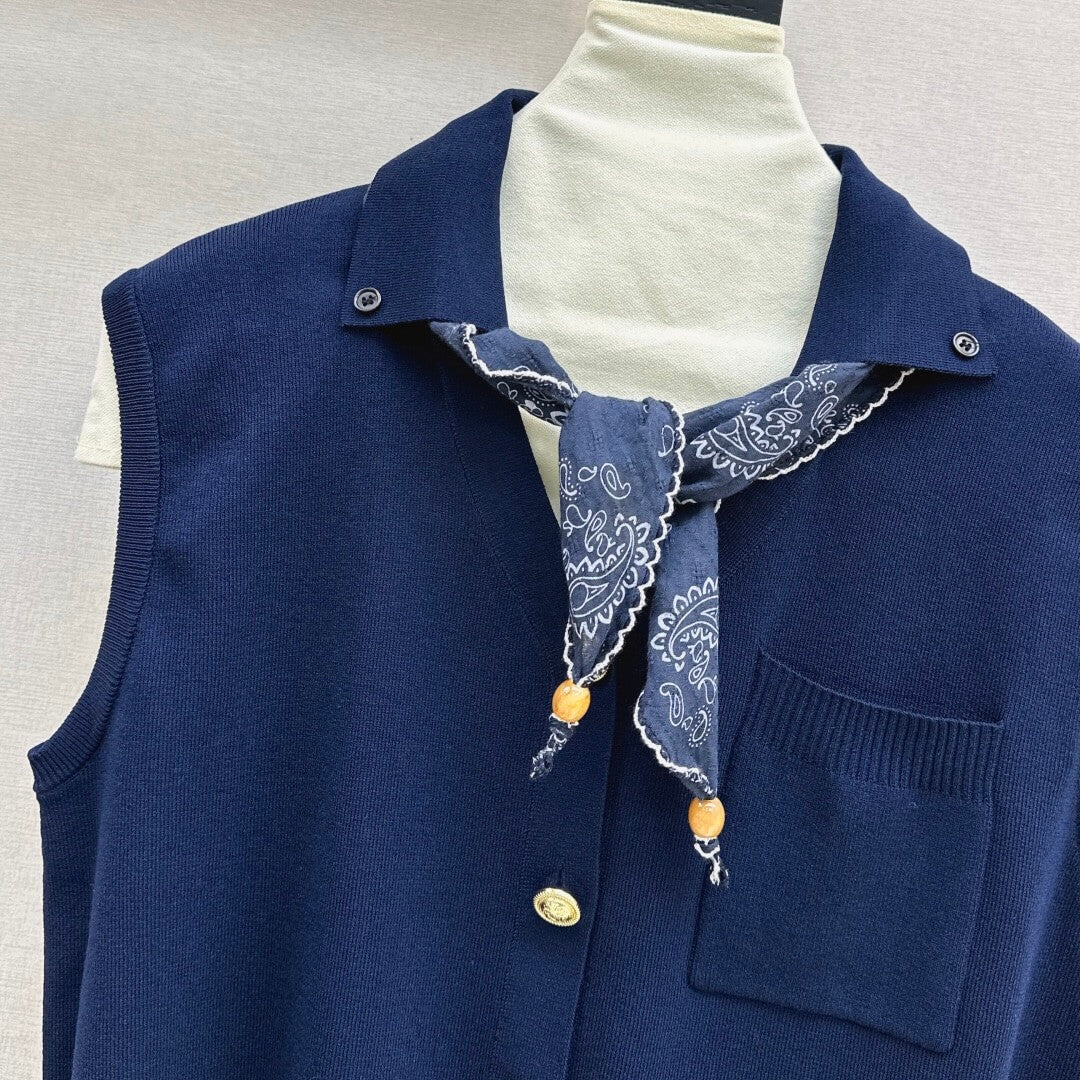 Casual Versatile Sleeveless Vest with Scarf Accent