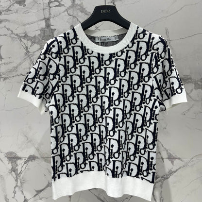 Bias-Color Jacquard Short Sleeve