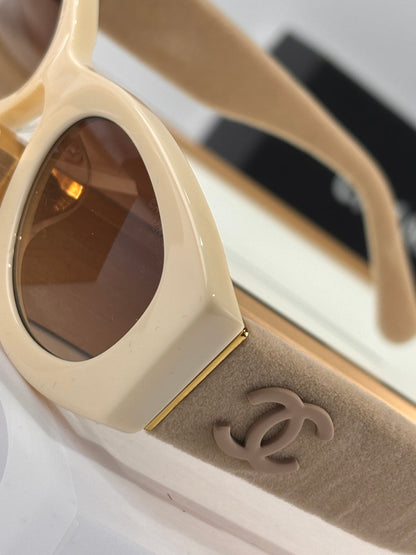 C Fabric Design Sunglasses