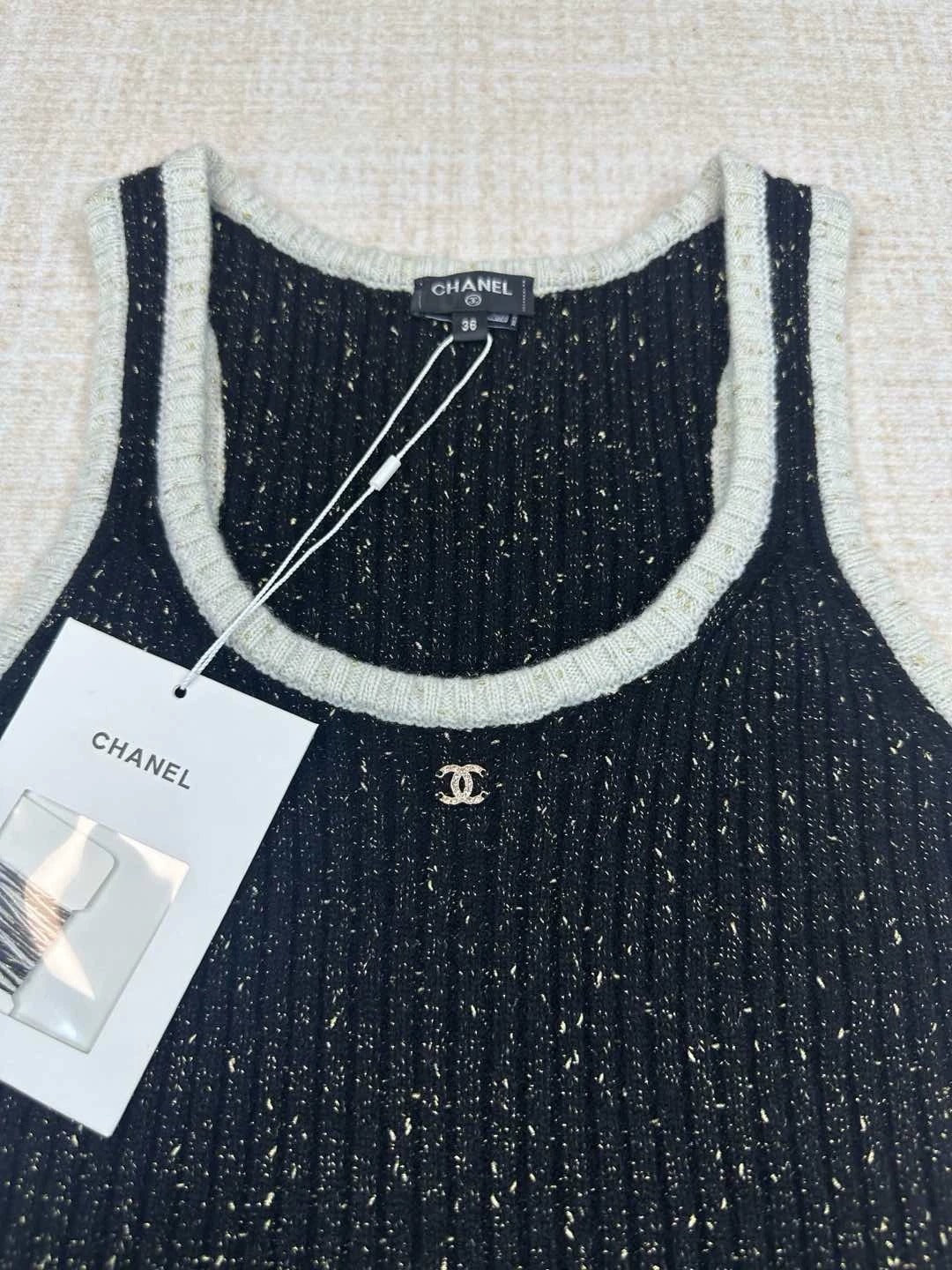 25 New Cashmere Wool Vest