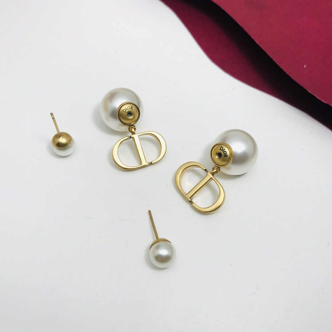 Metal Letter Tiny Pearl Stud Earrings