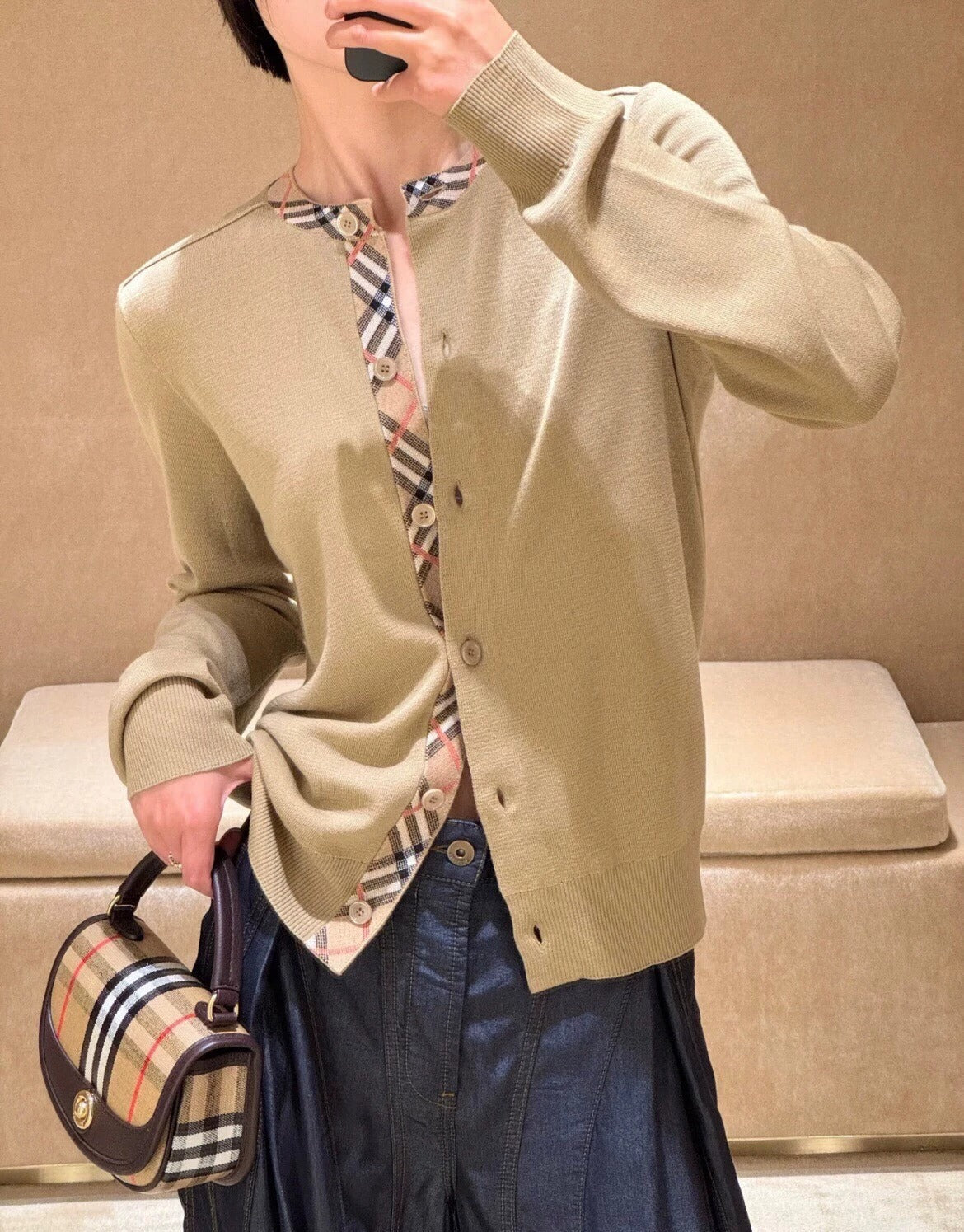 25 wool colorblock round neck knitted cardigan