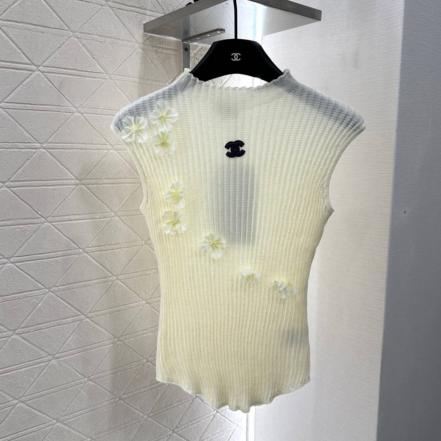 Elegant & Sophisticated Floral-Knit Short-Sleeve Skirt Set