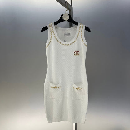 Colorful Diamond Brooch Round-Neck Vest Dress