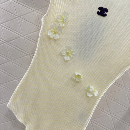 Elegant & Sophisticated Floral-Knit Short-Sleeve Skirt Set