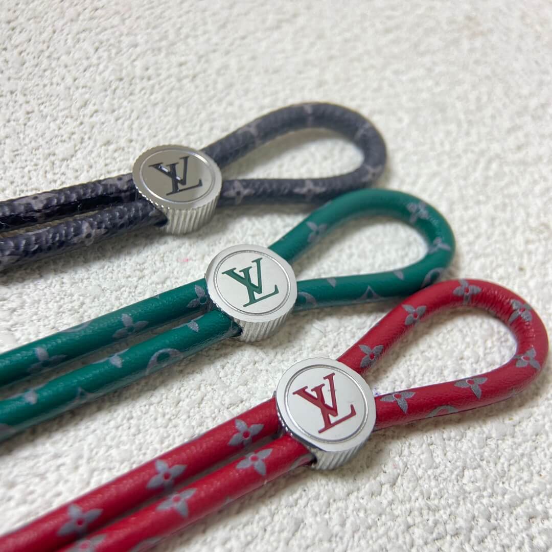 Fashionable Pointed-Flower Leather Bracelet