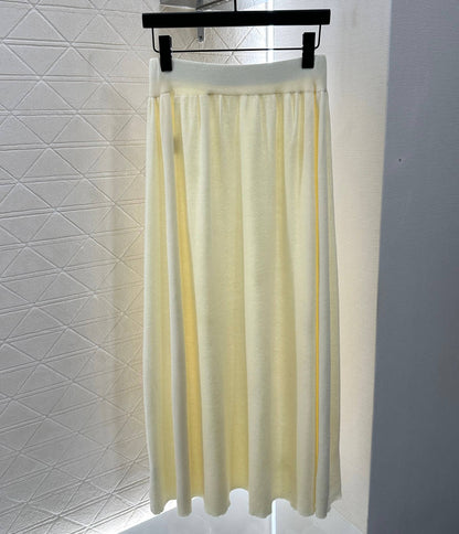 Elegant & Sophisticated Floral-Knit Short-Sleeve Skirt Set