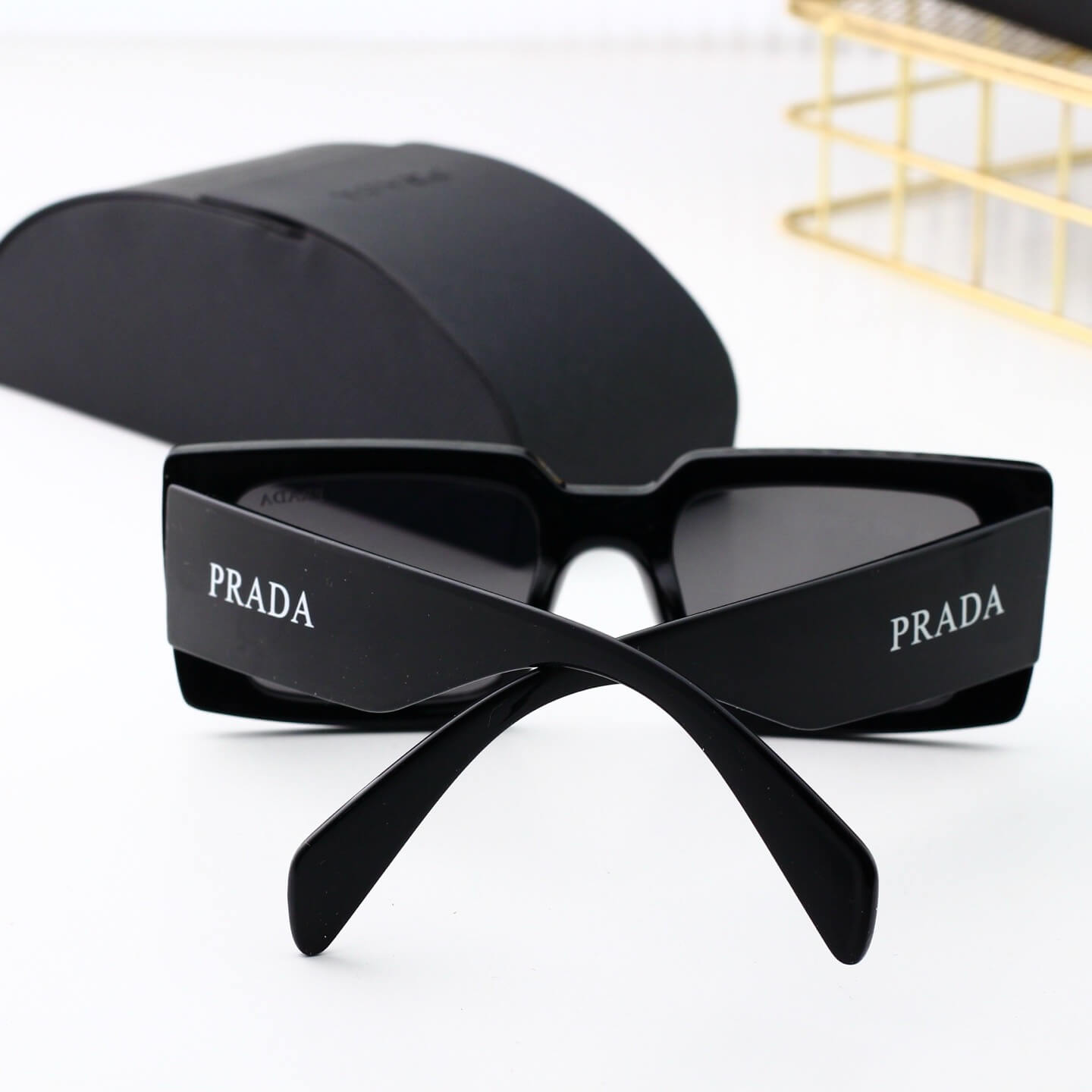 Side Letter Full Frame Sunglasses