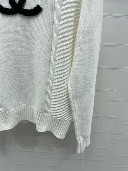 Letter knitted sweater