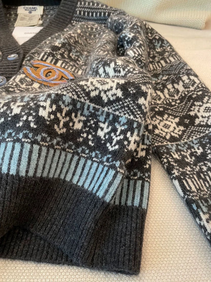 25fw New V-neck cardigan（Medieval Series）