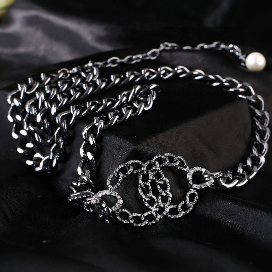 Double C waist chain