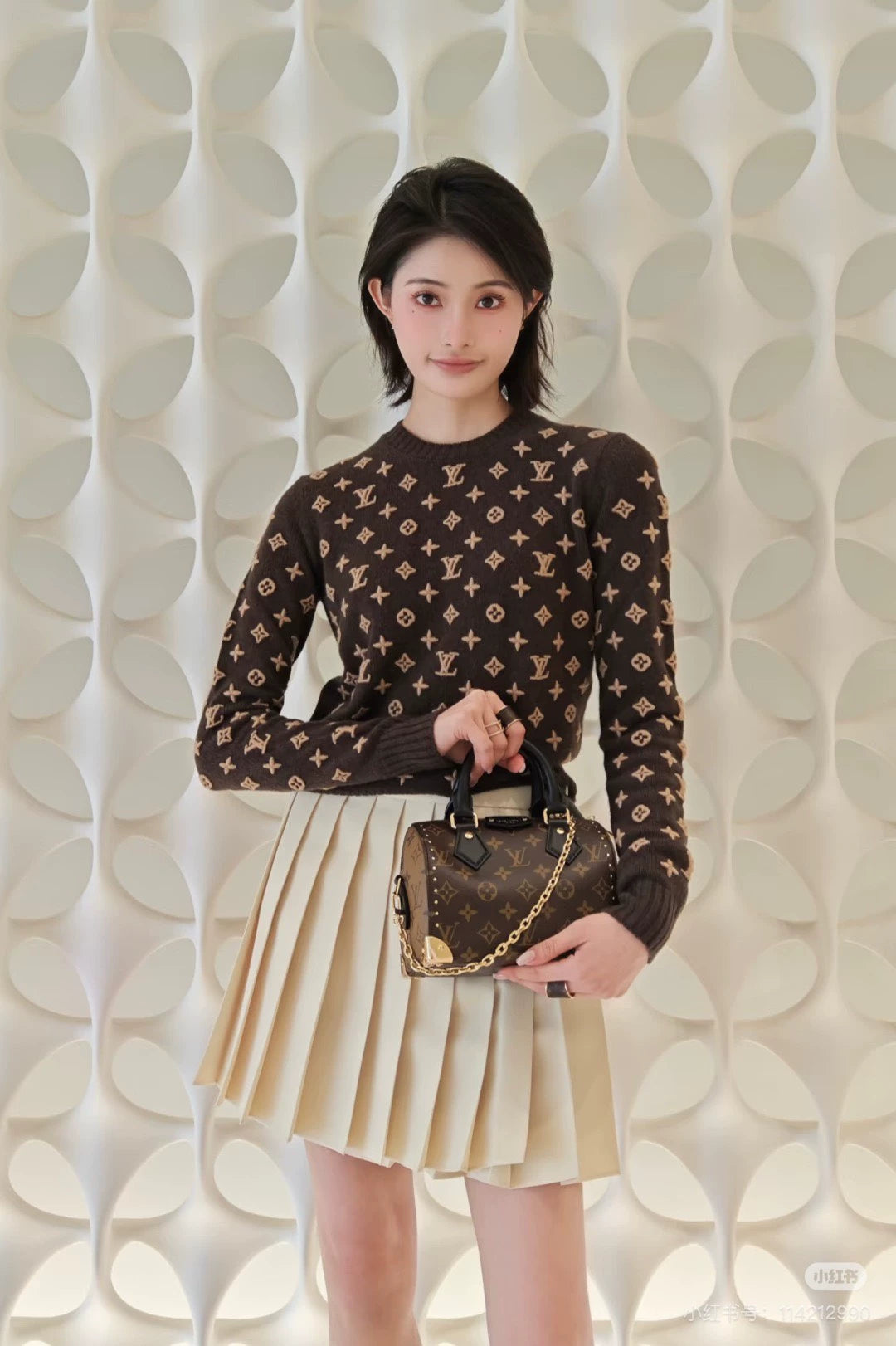 25fw Knitted pullover sweater