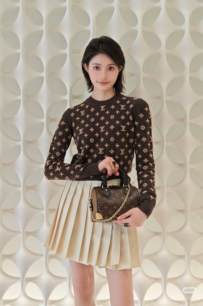 25fw Knitted pullover sweater