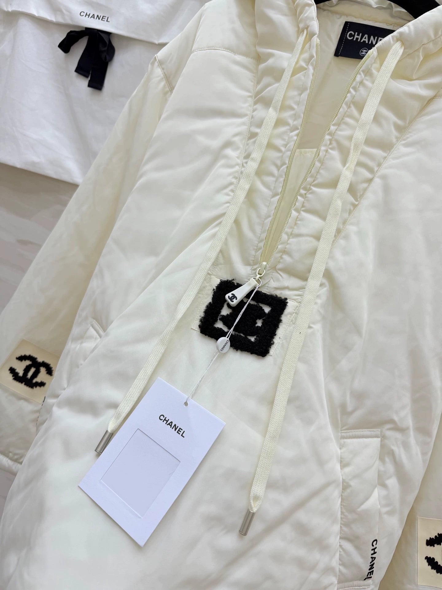 Hooded drawstring down cotton jacket