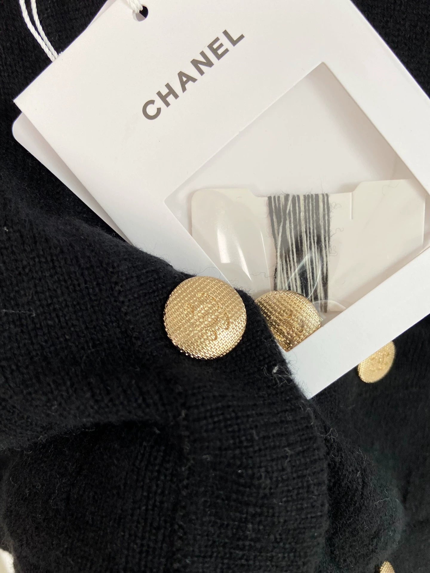 25fw Lion head buckle spliced knitted sweater（Medieval Series）