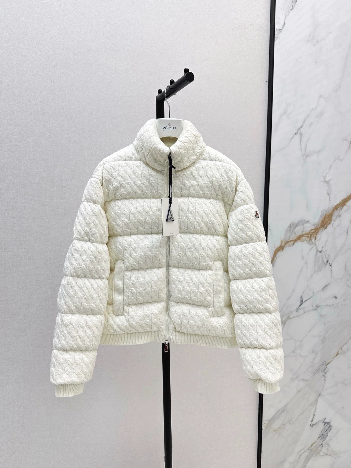 25fw Wool Knitted Bread Down Jacket