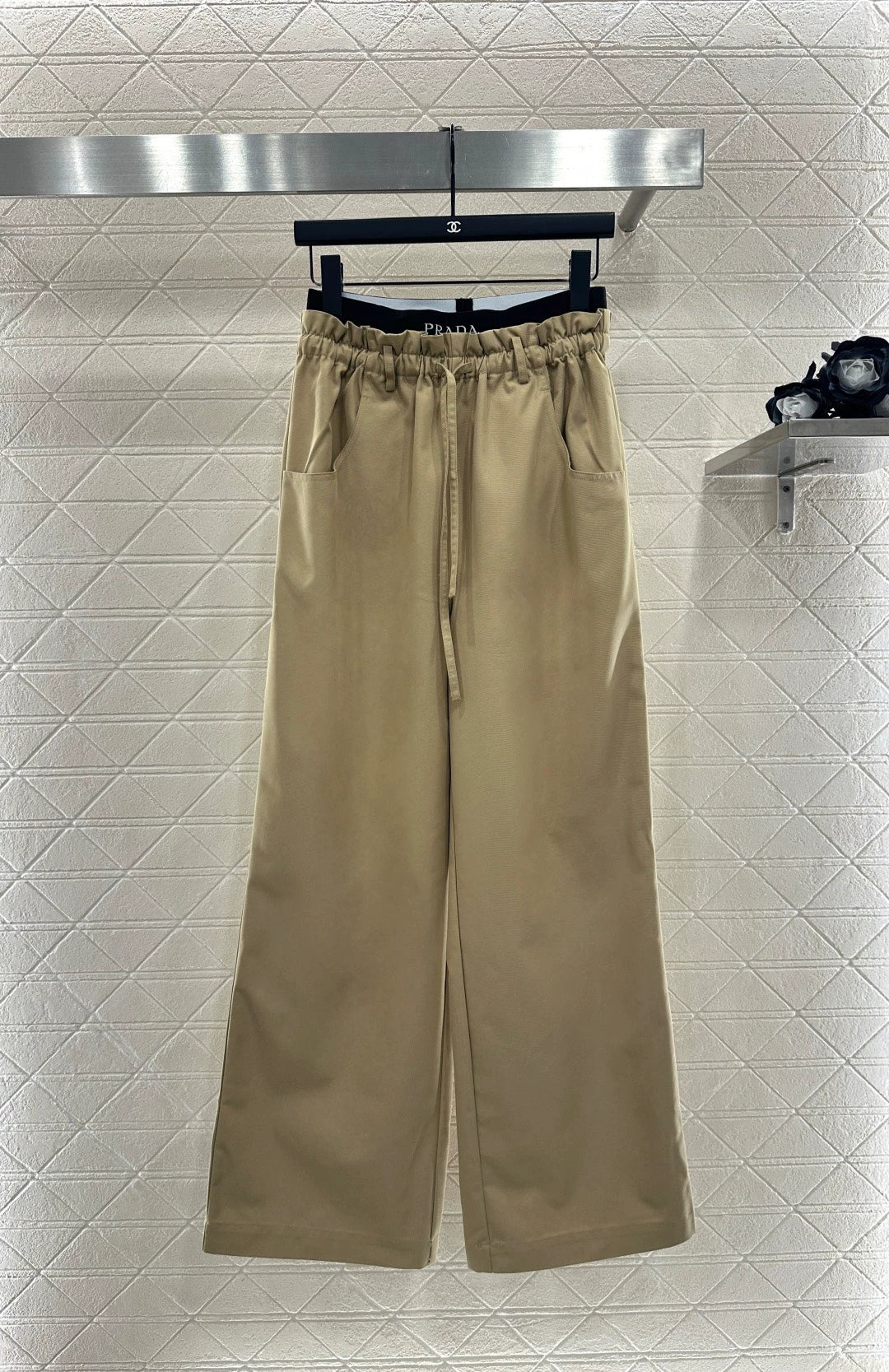 Splicing contrasting ribbon wide leg pants