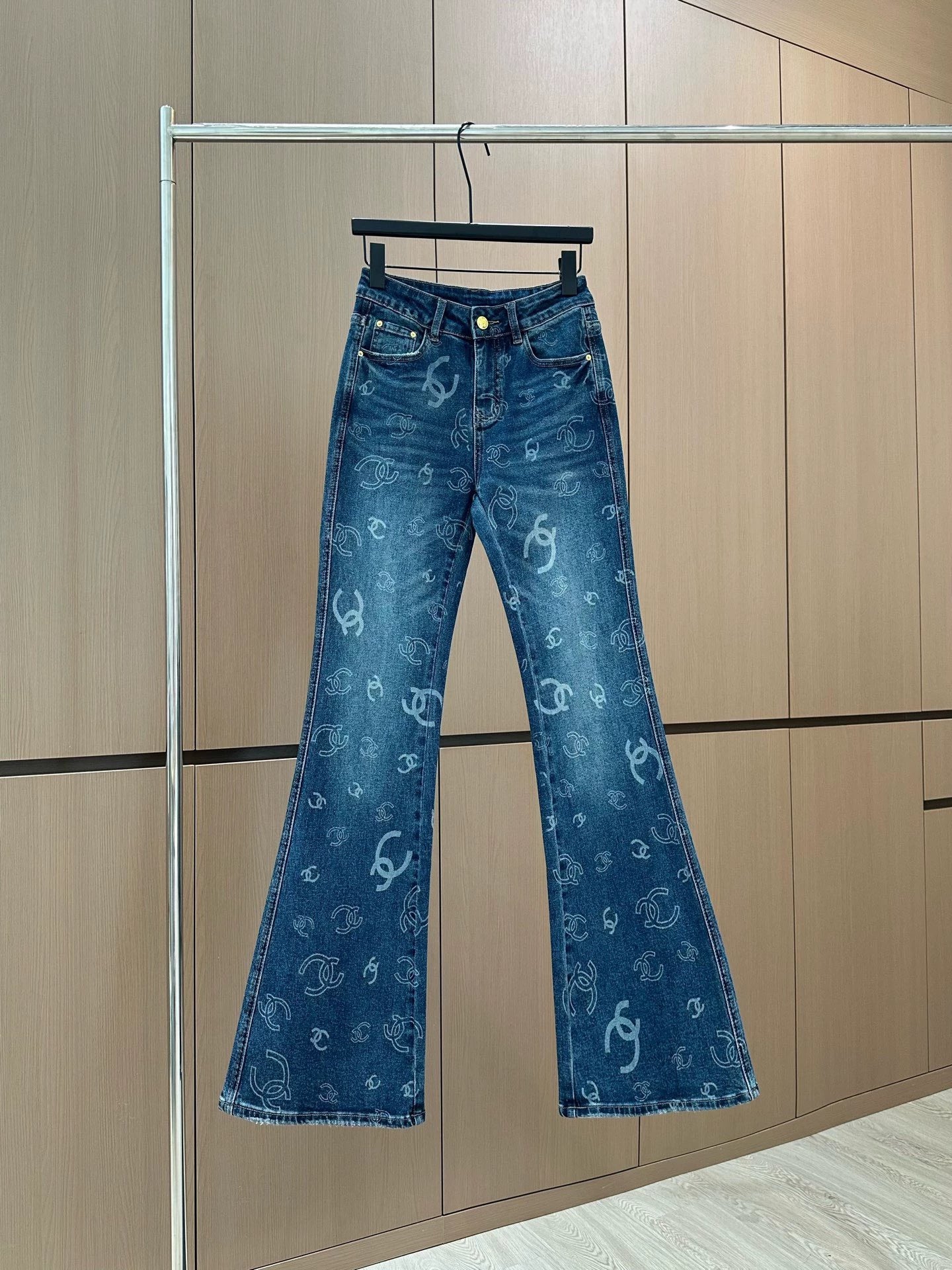 25fw flared jeans