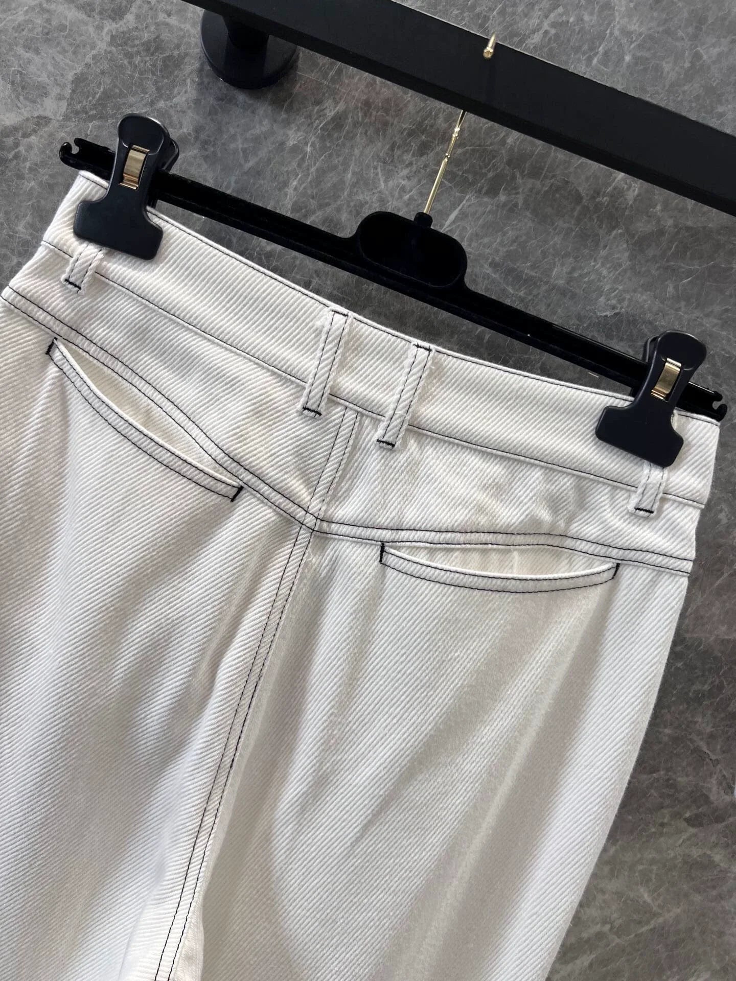 25 Summer new embroidery white straight loose jeans