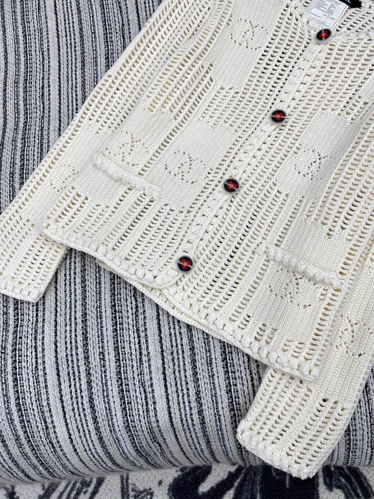 25fw Double C hook flower round neck jacket