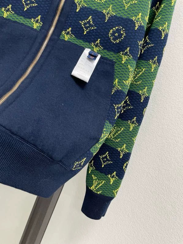 Double sided jacquard zipper hooded jacket