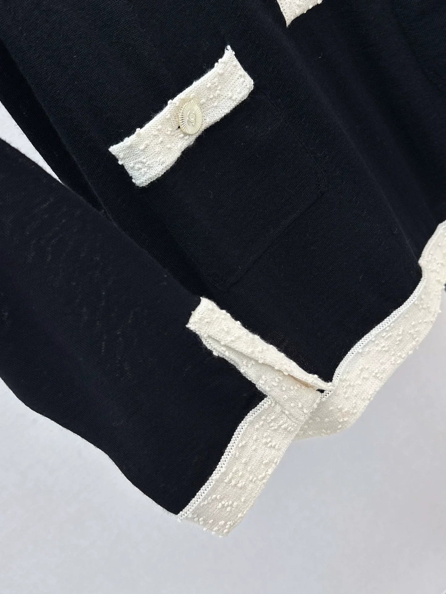 2025 Knitted long sleeved top