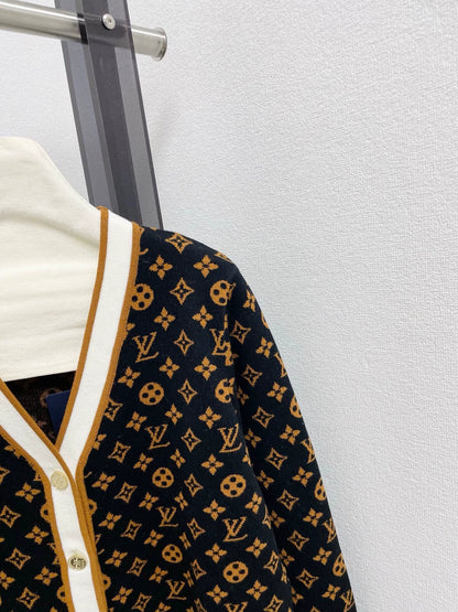 25fw Manlaohua V-neck cardigan