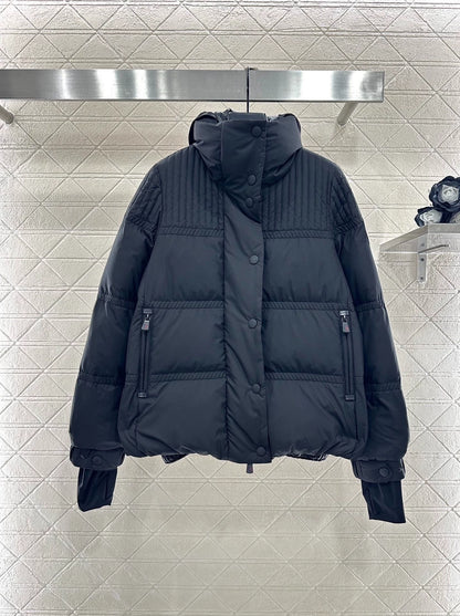 Hooded down jacket