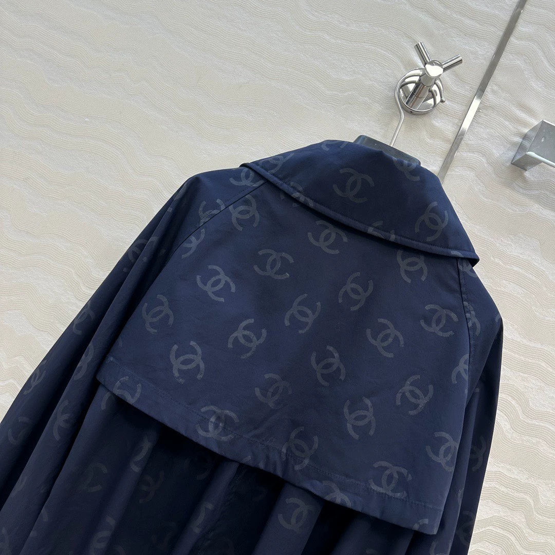 Dark jacquard logo short windbreaker