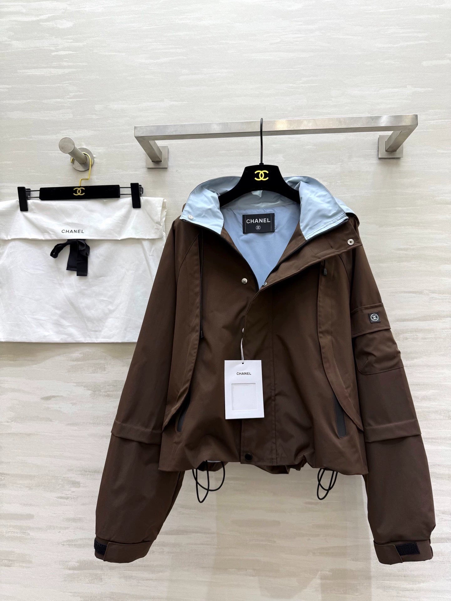 New color blocked hooded short jacket ‼️