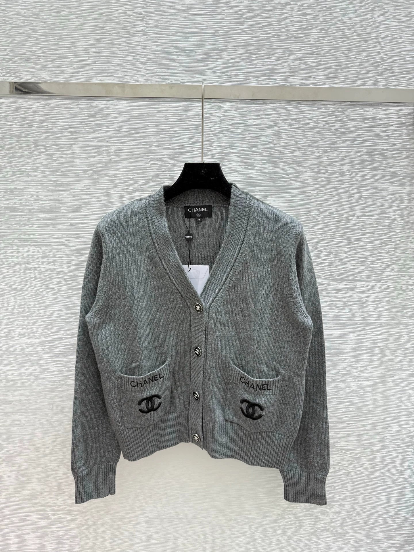 25fw Grey Knitted Cardigan