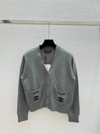 25fw Grey Knitted Cardigan