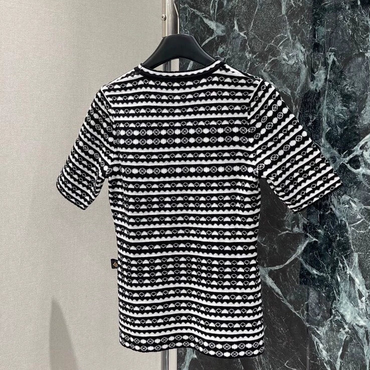 25 Summer new black and white striped knitted short sleeves