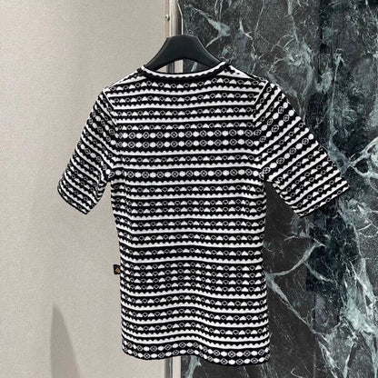 25 Summer new black and white striped knitted short sleeves